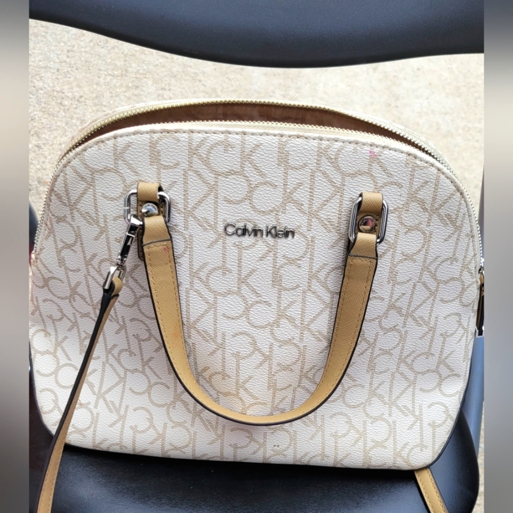 Calvin klein shoulder bag